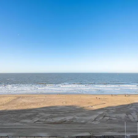Daire On Belgian Coast Near Beaches *